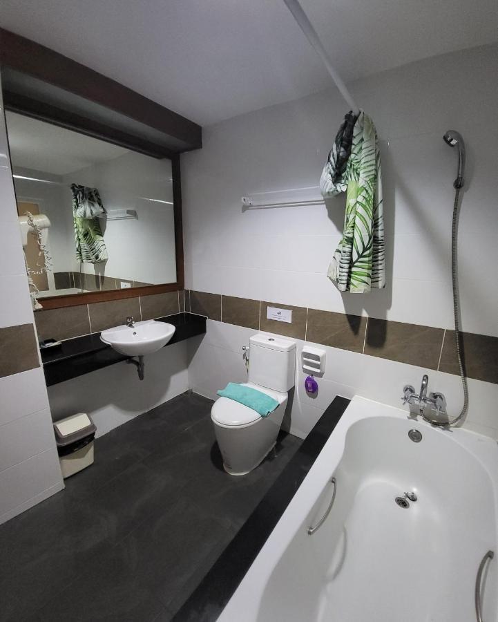 Chana Hotel Phuket Luaran gambar